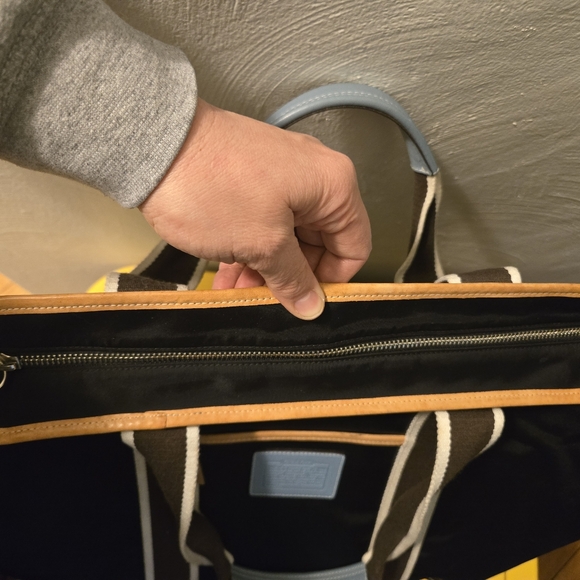 Coach Vintage Hamptons Weekend XL Nylon Travel Tote - Black/Blue - Picture 4 of 16